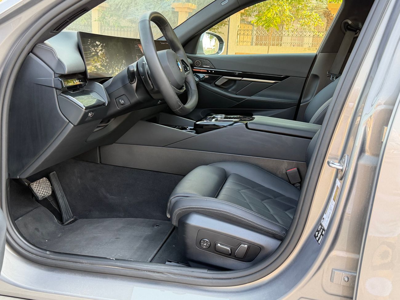 بي أم دبليو 530i Xdrive 530i