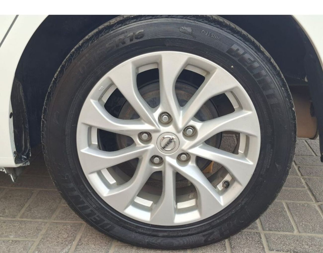 نيسان سنترا SV