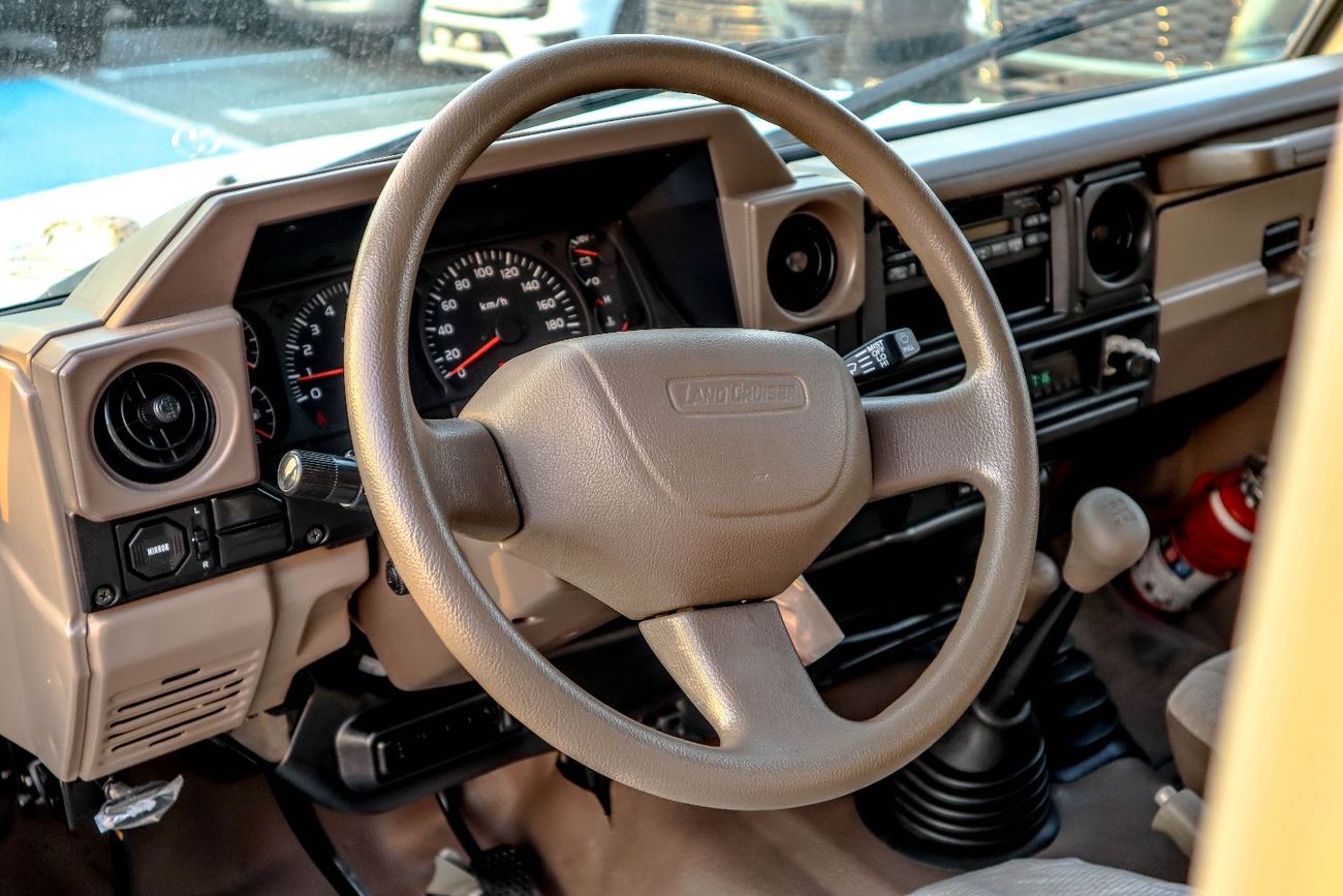 تويوتا لاند كروزر بيك آب PICKUP DLX 4.5L