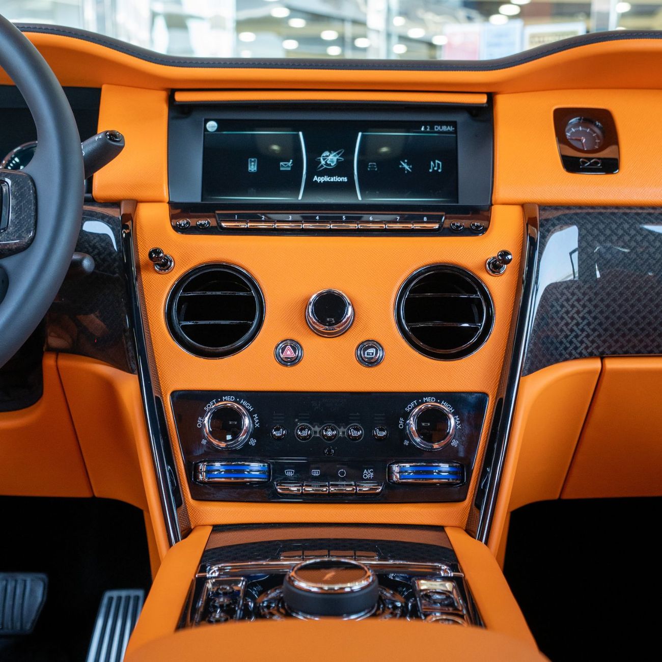 رولز رويس كولينان 2024 ROLLS ROYCE CULLINAN BLACK BADGE DONE ONLY 6000KM