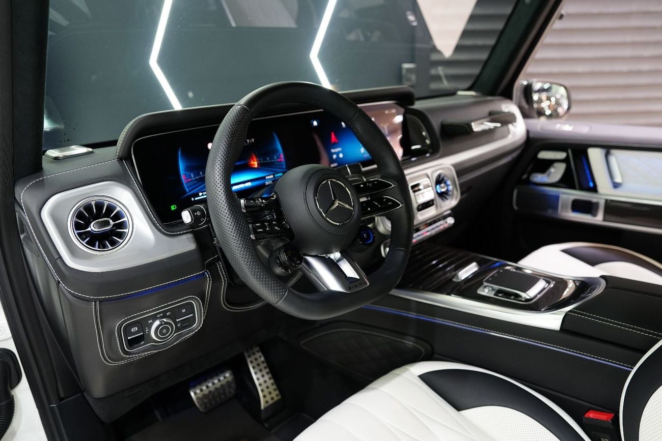 Mercedes Benz G63 AMG STD Night Package, Carbon Fiber Interior!!