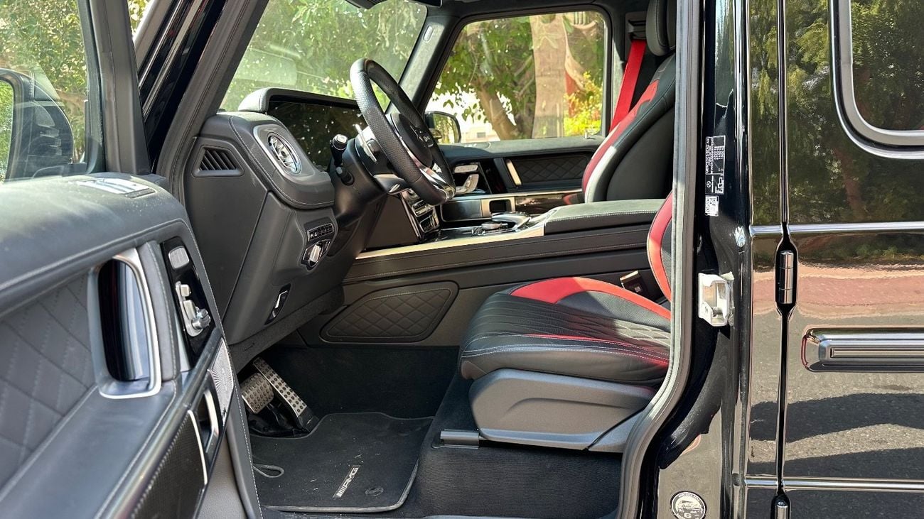 Mercedes-Benz G 63 AMG 4MATIC SUV | Carbon fiber interior | Accident free