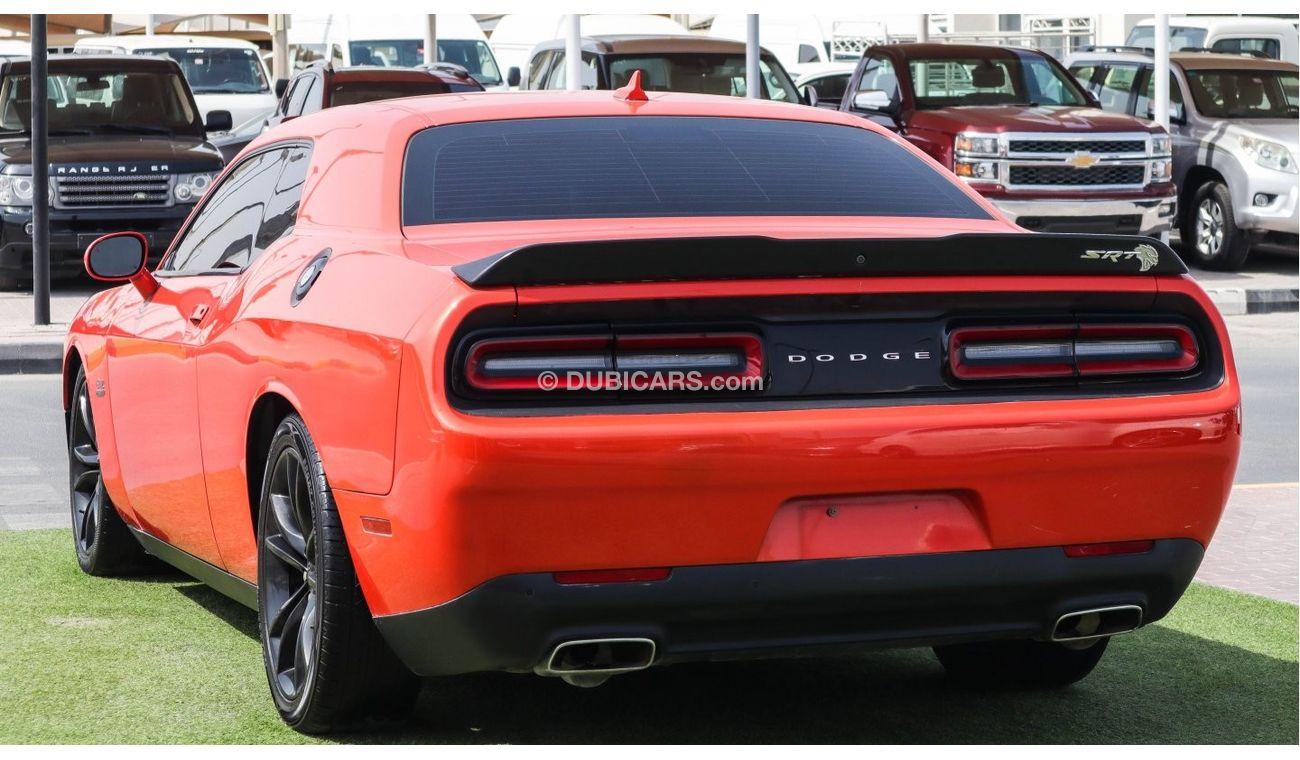 Used Dodge Challenger Body kit SRT 2016 for sale in Dubai 460717