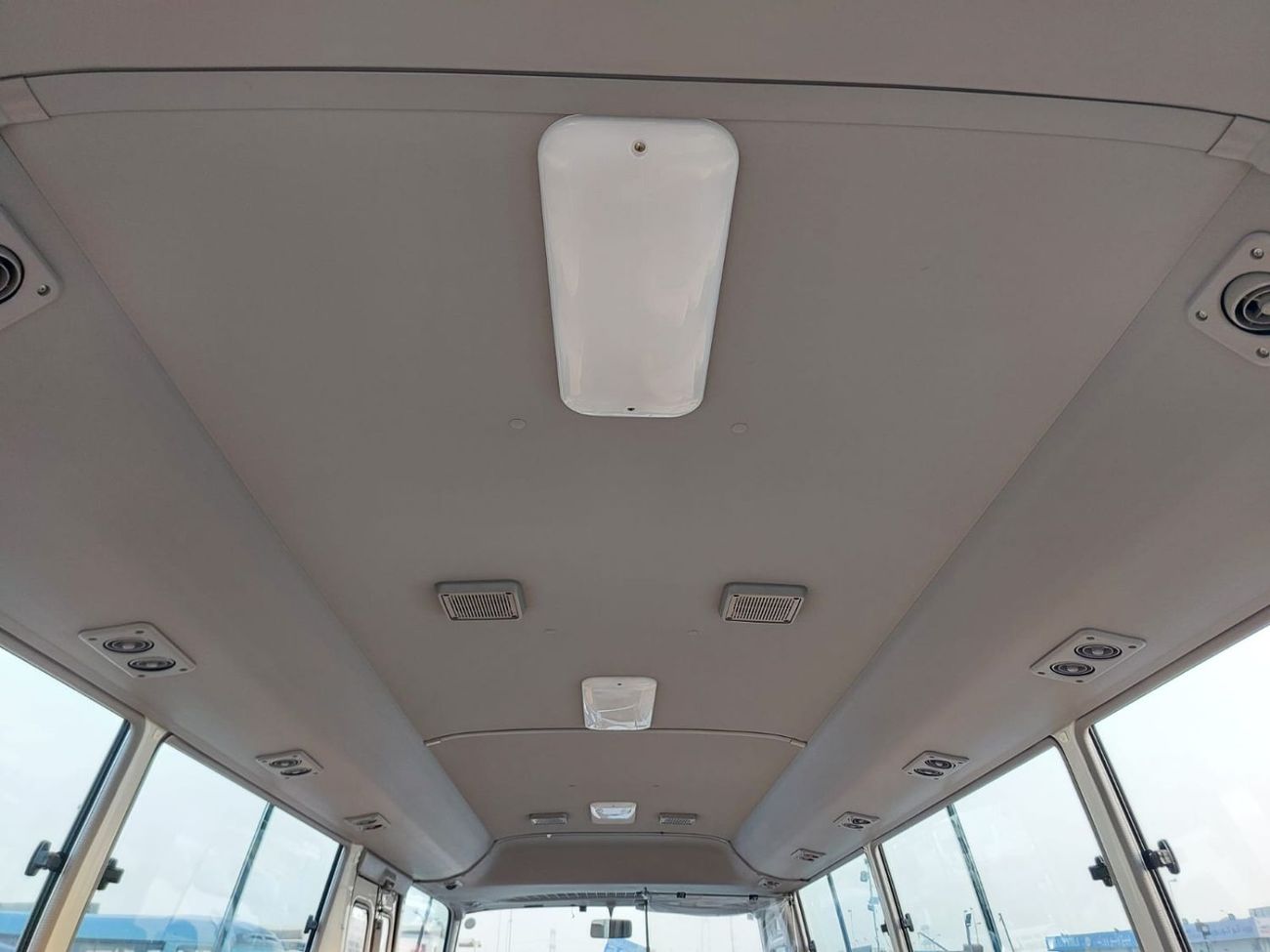 تويوتا كوستر TOYOTA COASTER BUS RHD 2011 MODEL 4.0 L DIESEL AUTOMATIC(PM53468)