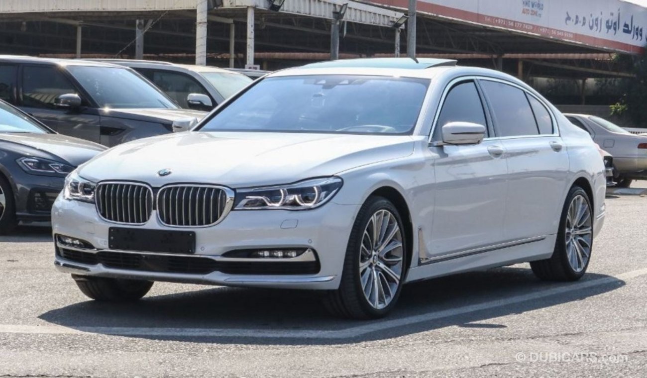 بي أم دبليو 750 Li XDRIVE  LUXURY