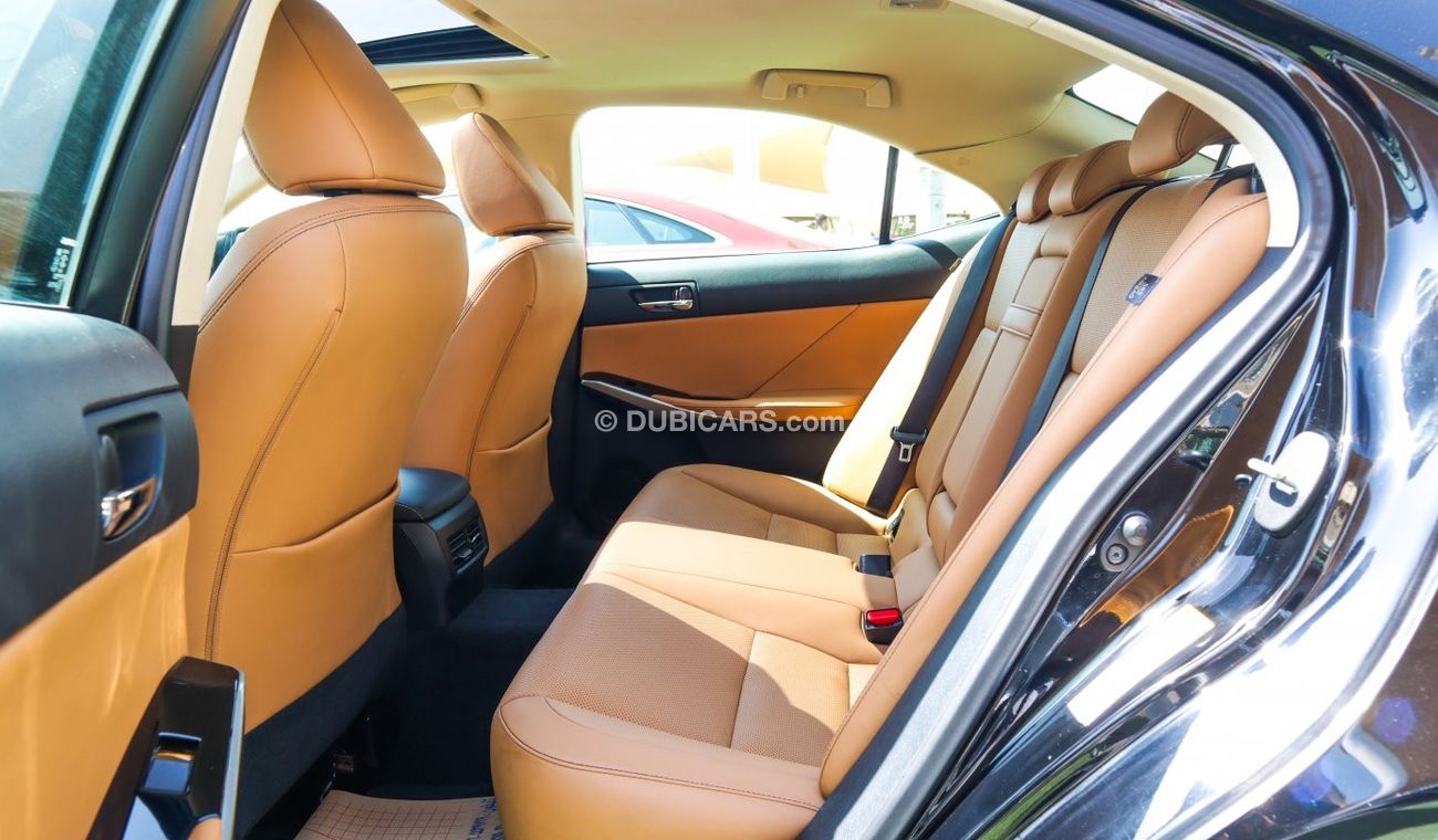 لكزس IS 200 200 t