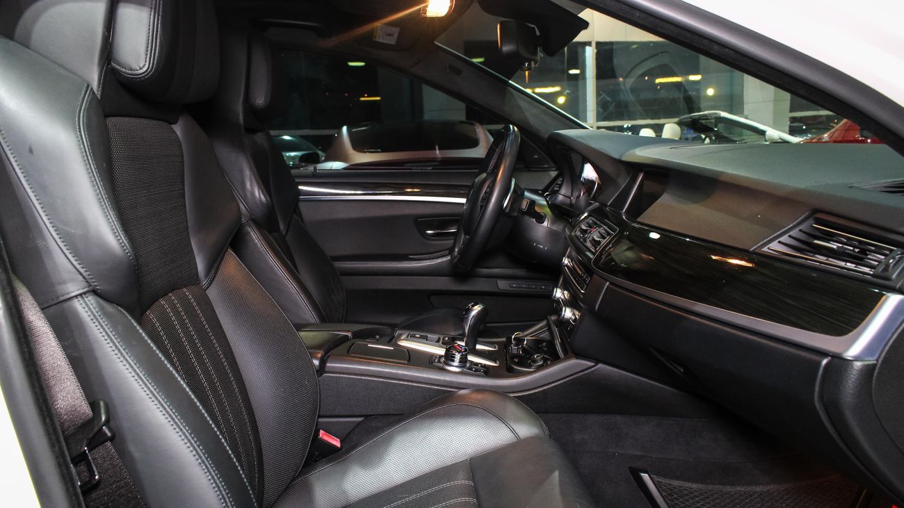 بي أم دبليو M5