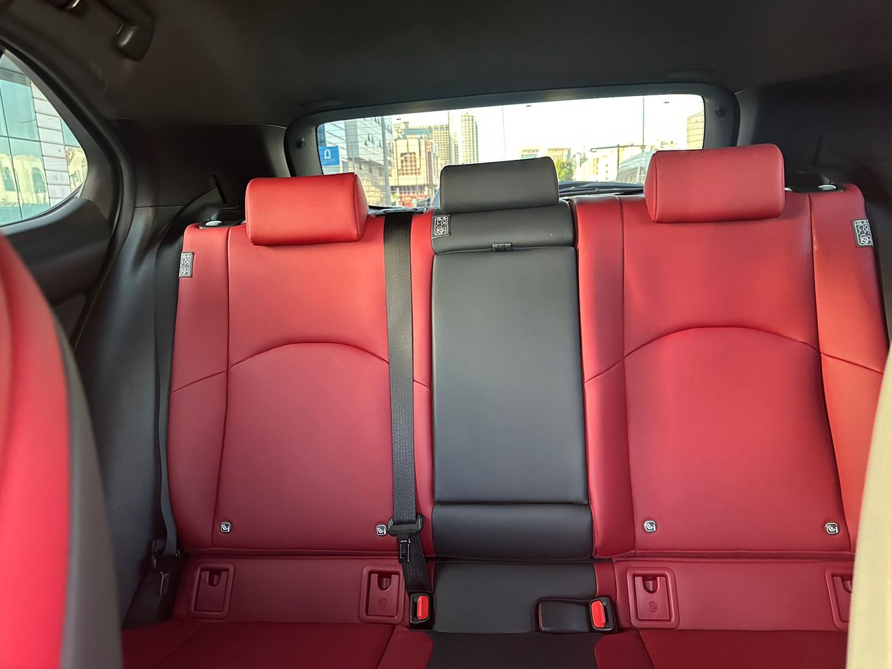 Lexus UX200 F Sport Platinum 2.0L (160 HP)