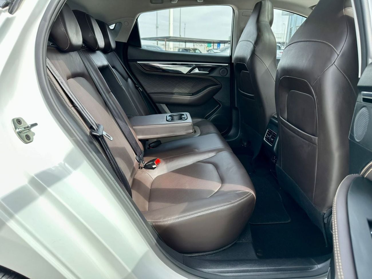 جاك J7 560-Monthly l GCC l 1.5T, Sunroof, Leather l Warranty