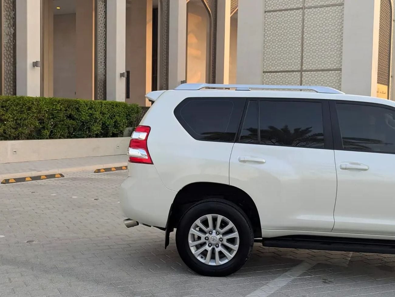 Toyota Prado GXR | GCC Specs | 62,381 KM | 2.7L V4 | Excellent Condition