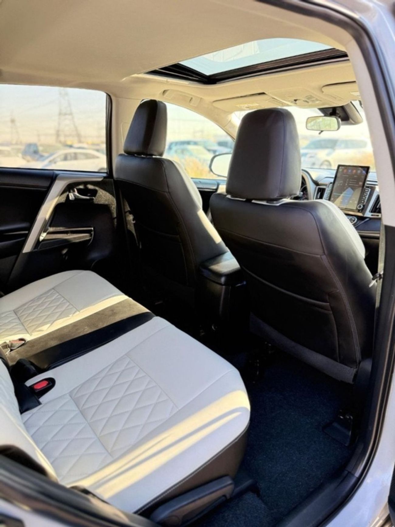 Toyota RAV4 Adventure sunroof,leather,