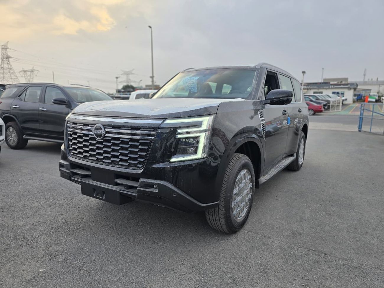 Nissan Patrol 3.8L SE PETROL A/T 7 SEATER