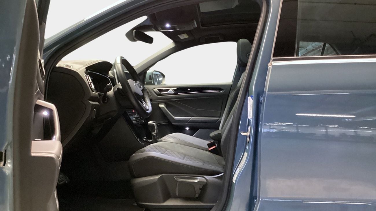 Volkswagen T-ROC R-LINE | Guaranteed Warranty | 0 Down Payment