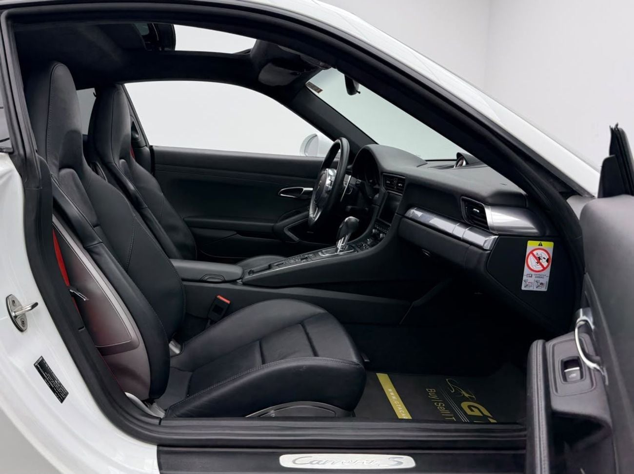 Porsche 911 CARRERA S 2014 Porsche 911 Carrera S, Full Service History, GCC Specs.
