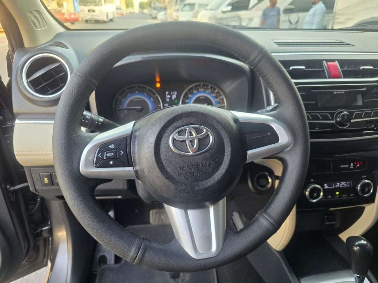 Toyota Rush GX 1.5 PETROL ENGINE | LHD | AT | 7 SEATS