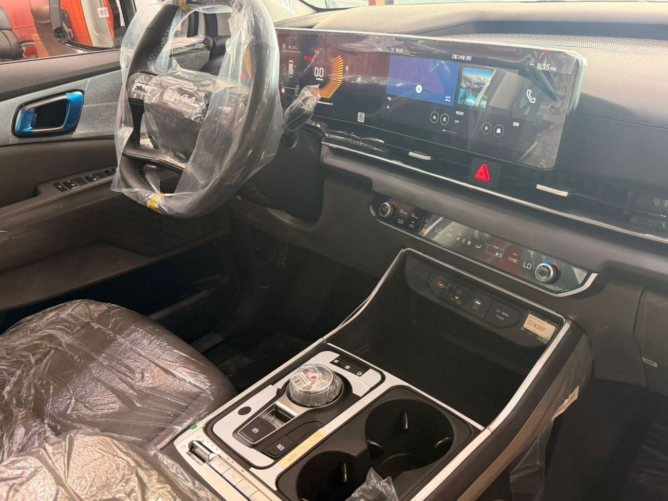 Kia Carnival GLS TOP KIA CARNIVAL 2026 | GCC SPEC | IMMEDIATE DELIVERY