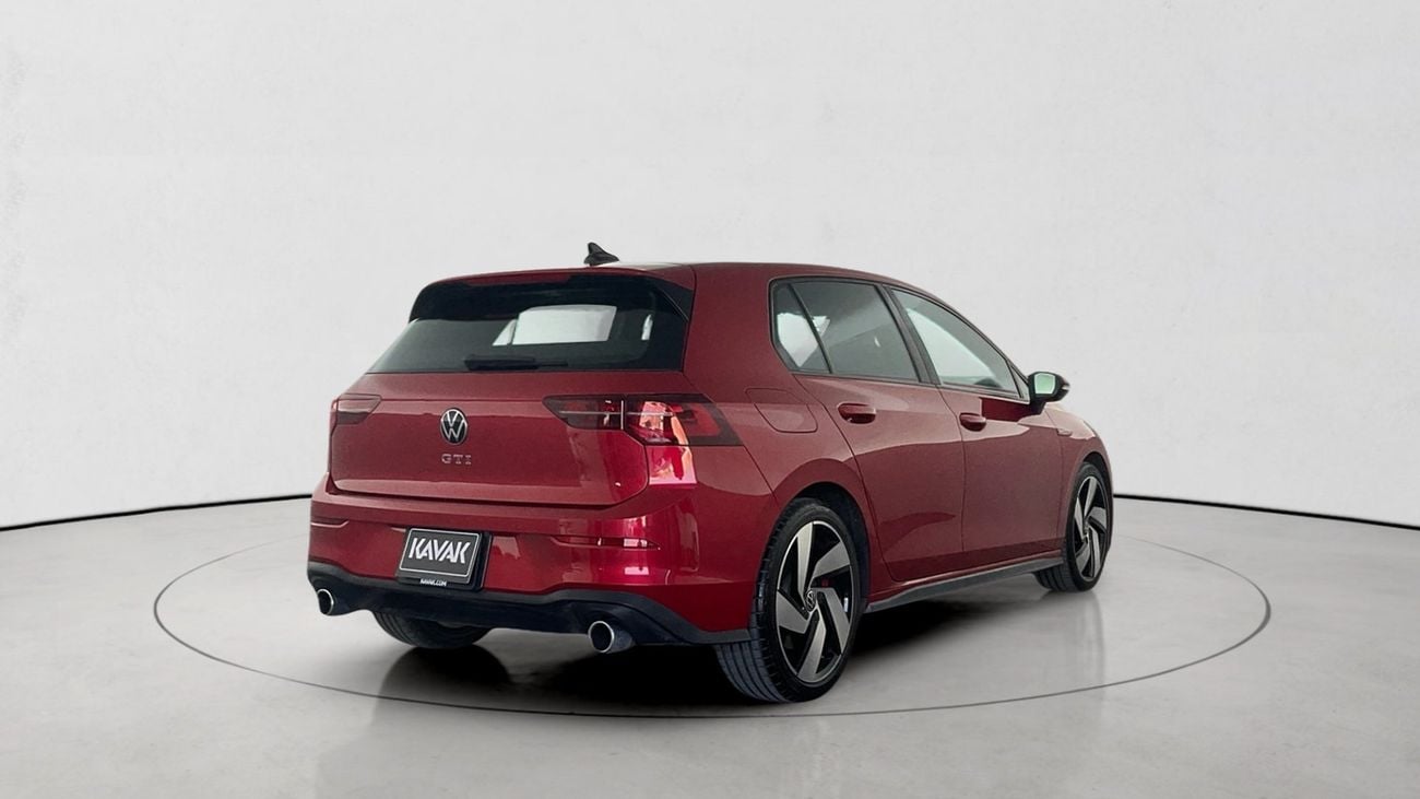 فولكس واجن جولف GTI - Cloth | upto AED 20,000 Ramadan Discount | شامل الضمان | 0 ﺪﻔﻋﺓ ﺃﻮﻟﻯ