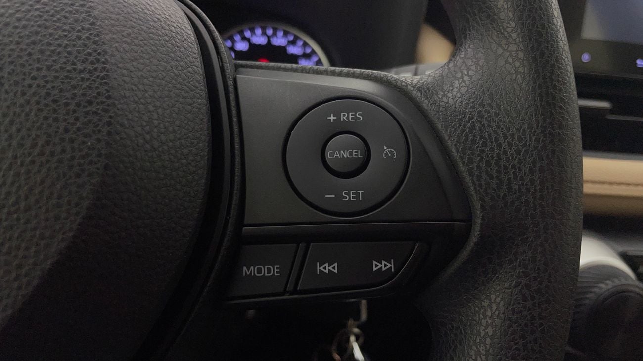 تويوتا راف ٤ EX 2.5 | بدون دفعة مقدمة | اختبار القيادة في المنزل