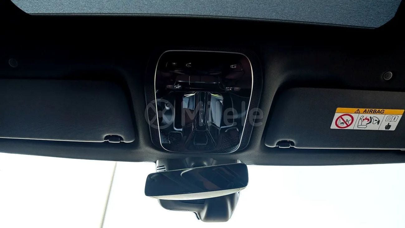 Mercedes Benz GLC200 STANDARD