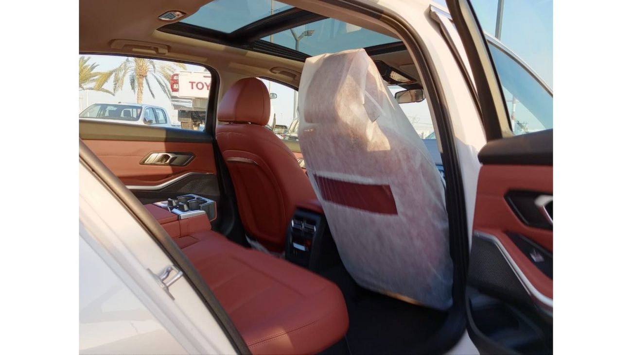 BMW i3 i3   35L / SEDAN / RWD / 0 KM Electric Car White color