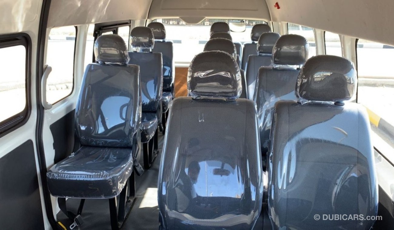 Toyota Hiace 2018 Automatic High Roof 13 Seats Ref#754