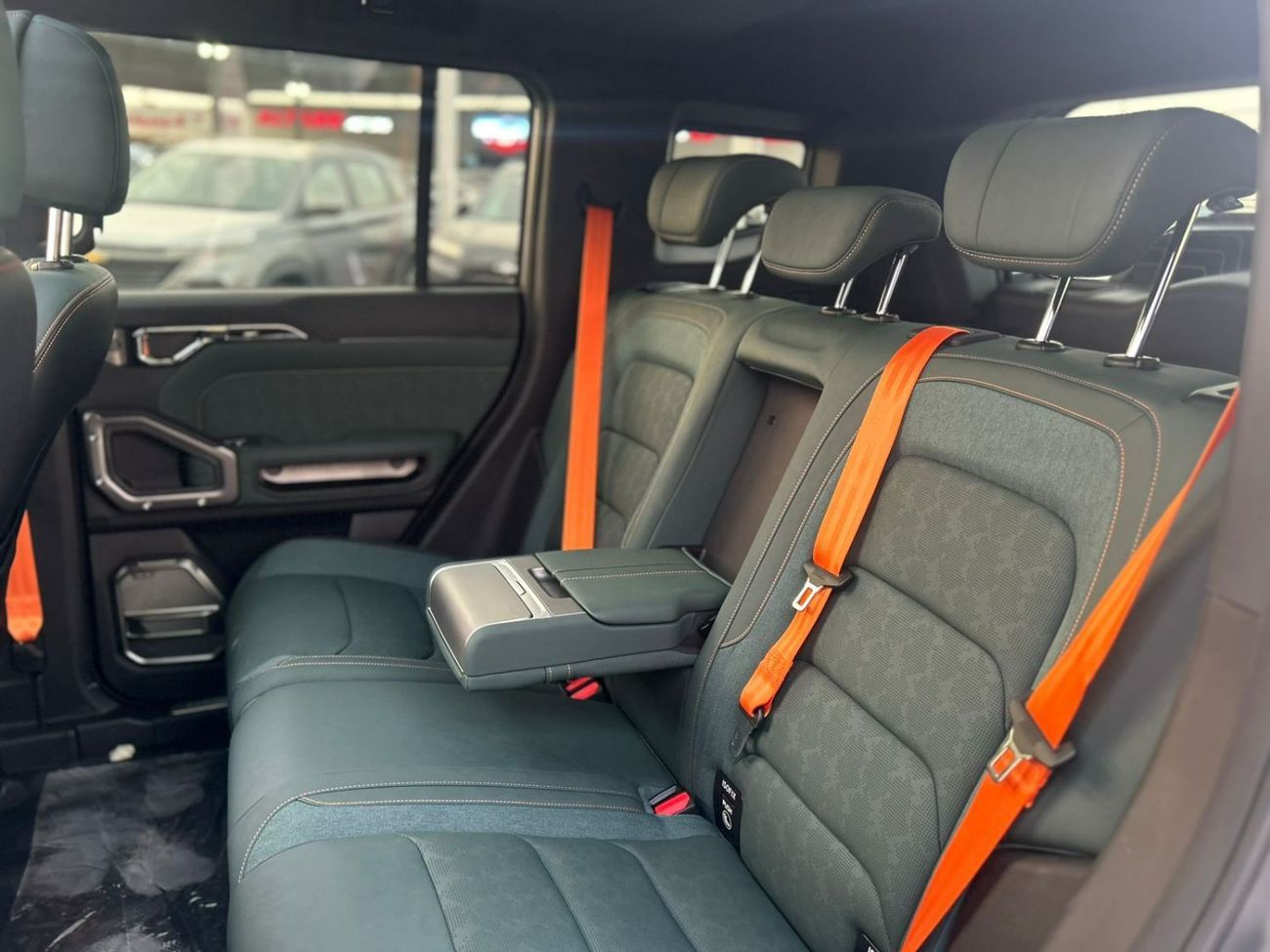 Jetour T2 JETOUR T2 2.0L PETROL 2025 7 SPEEDS  FULL OPTION