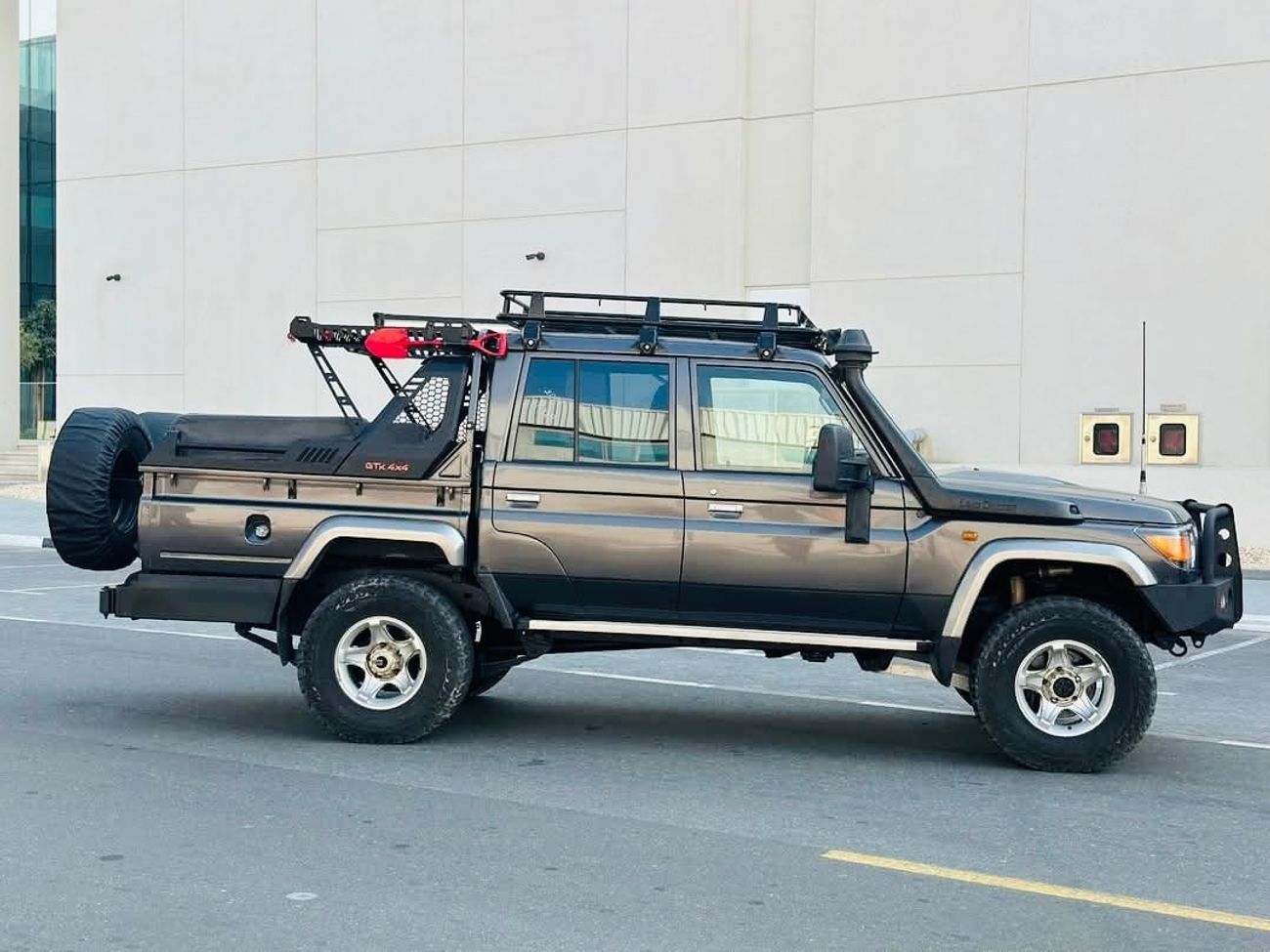 Toyota Land Cruiser Pick Up Double Cabin 4.5L Toyota landcuriser pickup Double Cabin 2017  4.5L Diesel