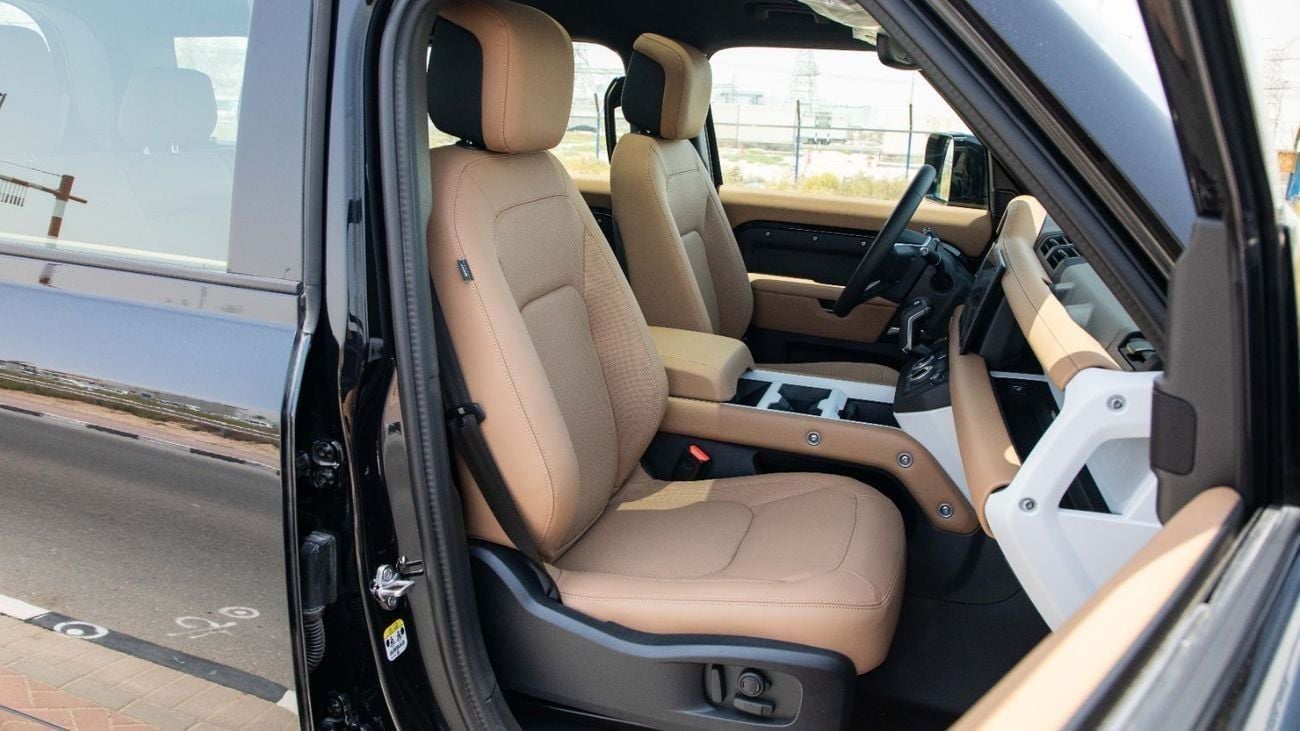 لاند روفر ديفندر X-Dynamic SE 3.0L | 2025 | with 5 Years Agency Warranty