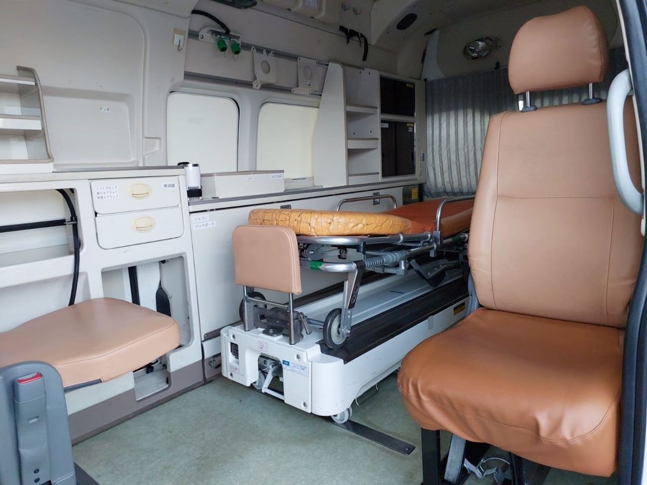 Toyota Hiace TOYOTA HIACE VAN RIGHT HAND DRIVE(PM14734)