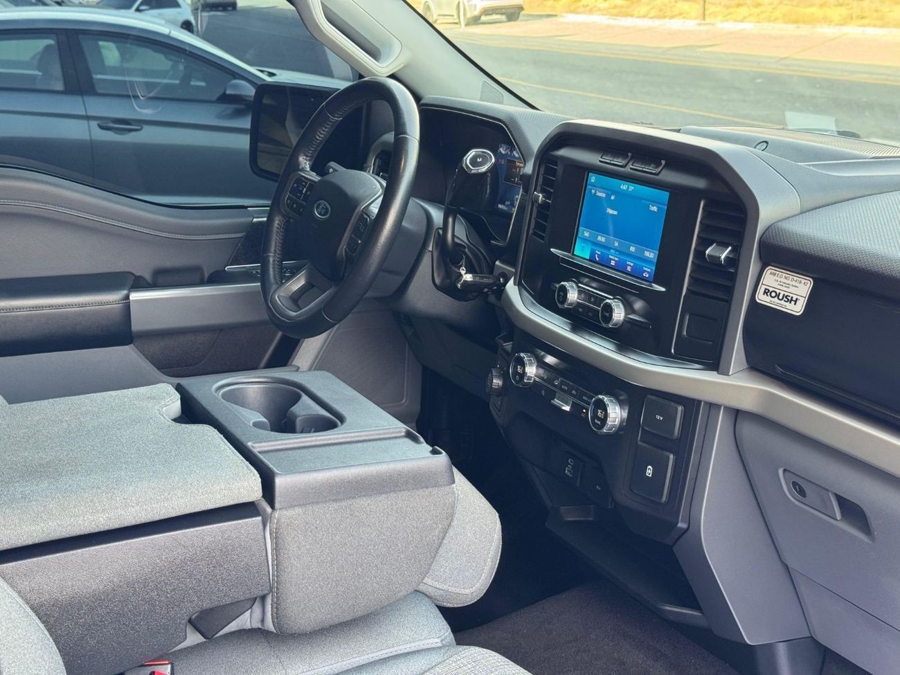 Ford F 150 XLT / 5.0 V8 4X4 / GCC / AGENCY WARRANTY AND SERVICE TILL 2027/ REMOTE START / RAPTOR FACELIFT