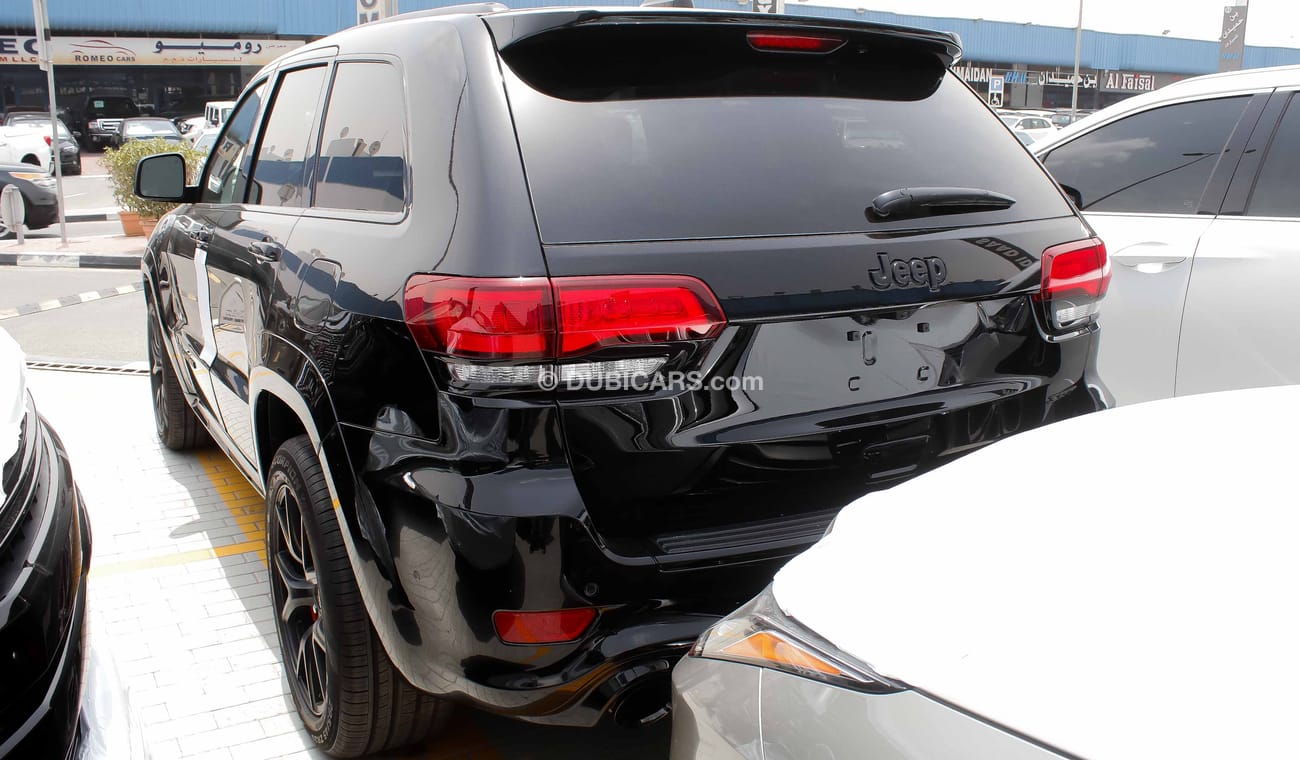 جيب جراند شيروكي SRT