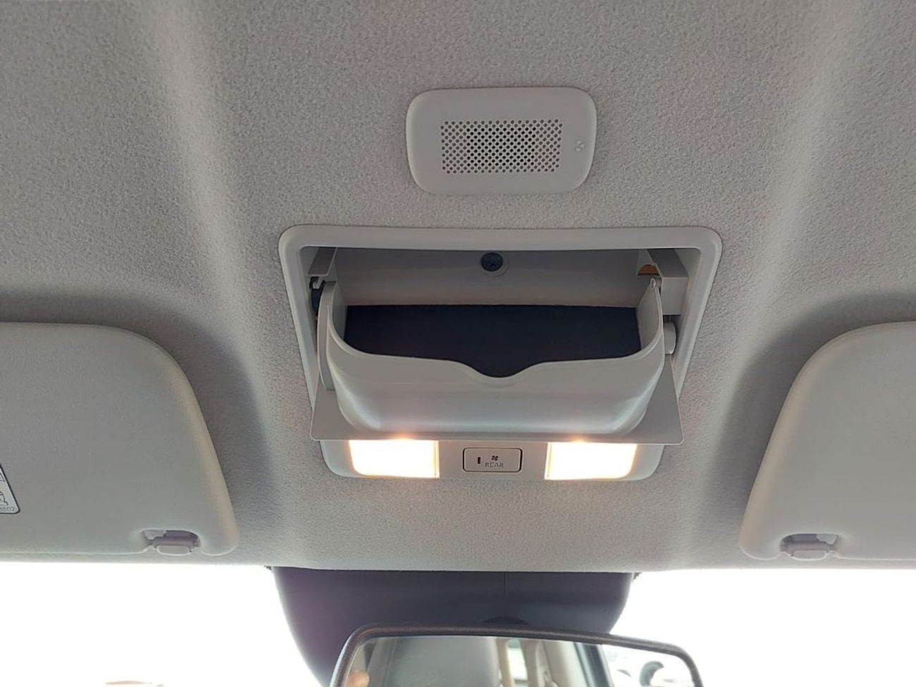 ميتسوبيشي تريتون MITSUBISHI TRITON PICK UP RHD 2021 MODEL 2.4 L DIESEL AUTOMATIC(PM20771)