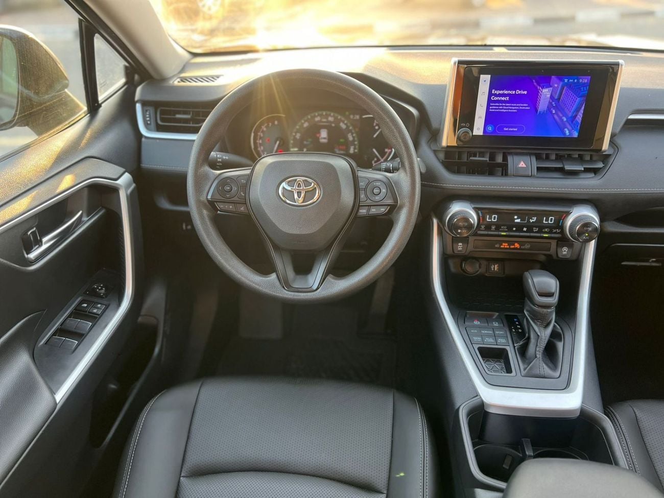 Toyota RAV4 2023 Toyota Rav4 XLE Full Option 2.5L V4 - Rear Camera & Sensor - Leather Seat - AWD 4x4 - Push Star