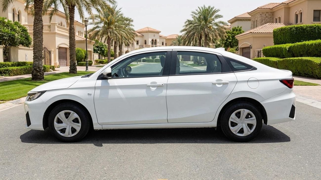 Toyota Yaris E — фото 5