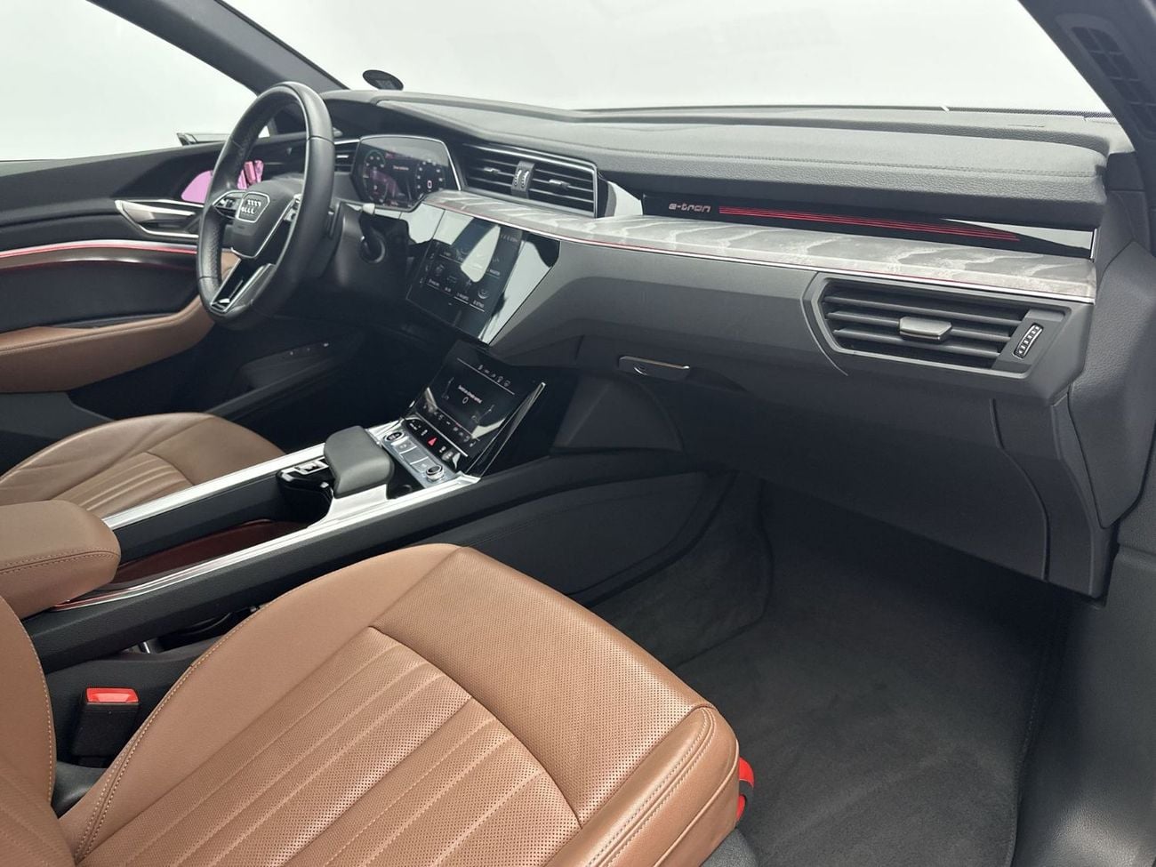 Audi Q8 etron Q8 Sportback S line 55 e-tron quat 408hp Progress (Ref# 09640)