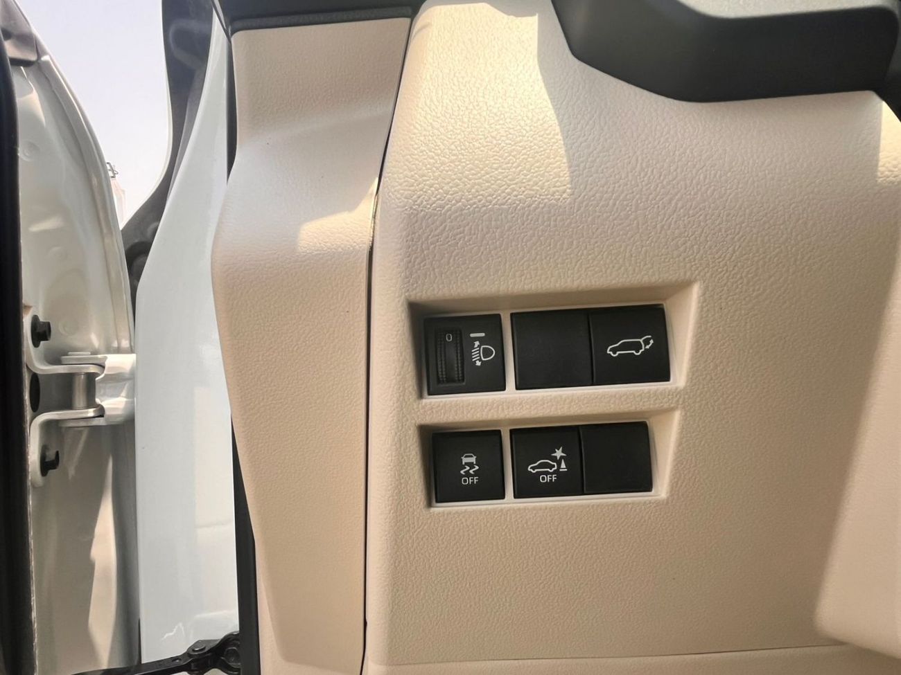 Toyota Land Cruiser GXR 3.5L