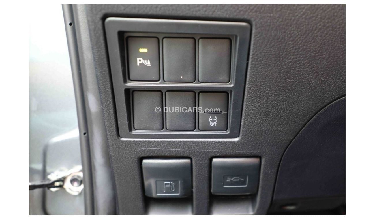 Toyota Hilux 2023 Toyota Hilux 4x4 DC 2.8 D AT SR5 - Grey inside Maroon | Export Only