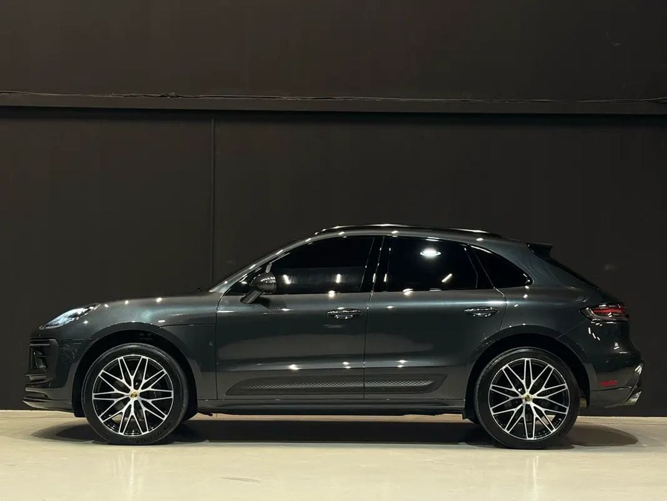 Porsche Macan AMERICAN SPEC | 2,630 / Month