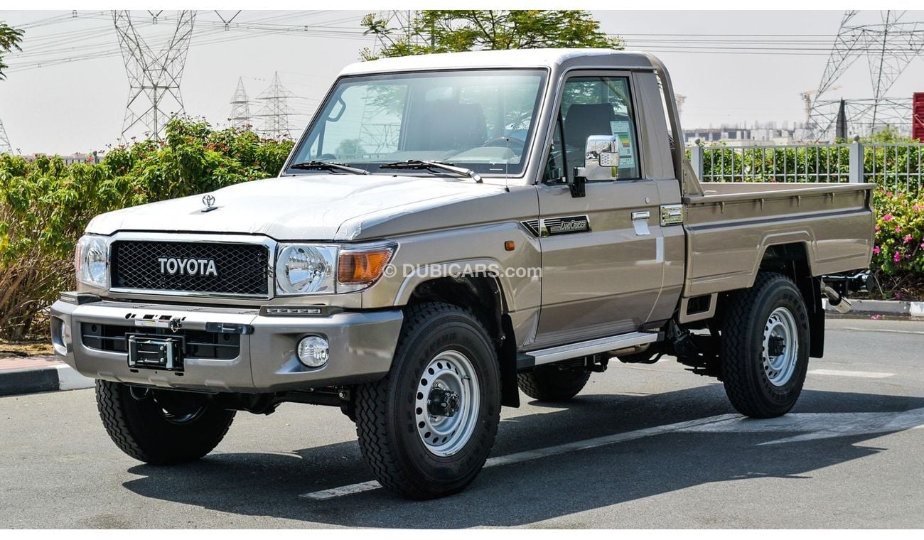 تويوتا لاند كروزر بيك آب 4.0L V6 Petrol