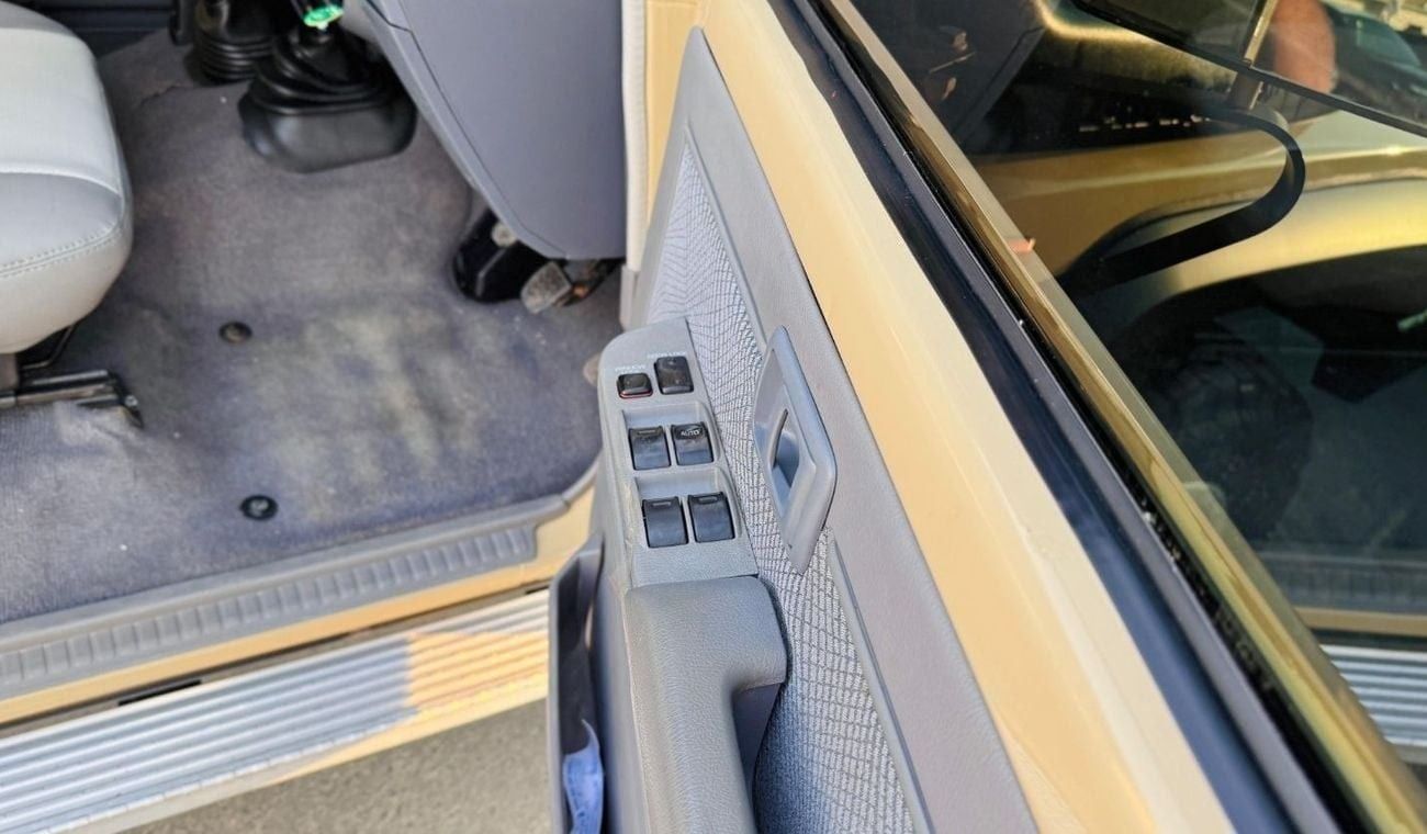 Toyota Land Cruiser Pick Up DOUBLE CABIN | 4.5L DIESEL ENGINE | MANUAL TRANSMISSION | RHD | AIR SNORKEL