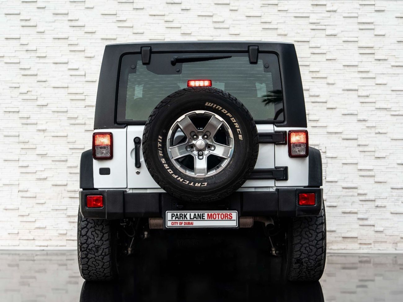 Jeep Wrangler Sport S 3.6L A/T