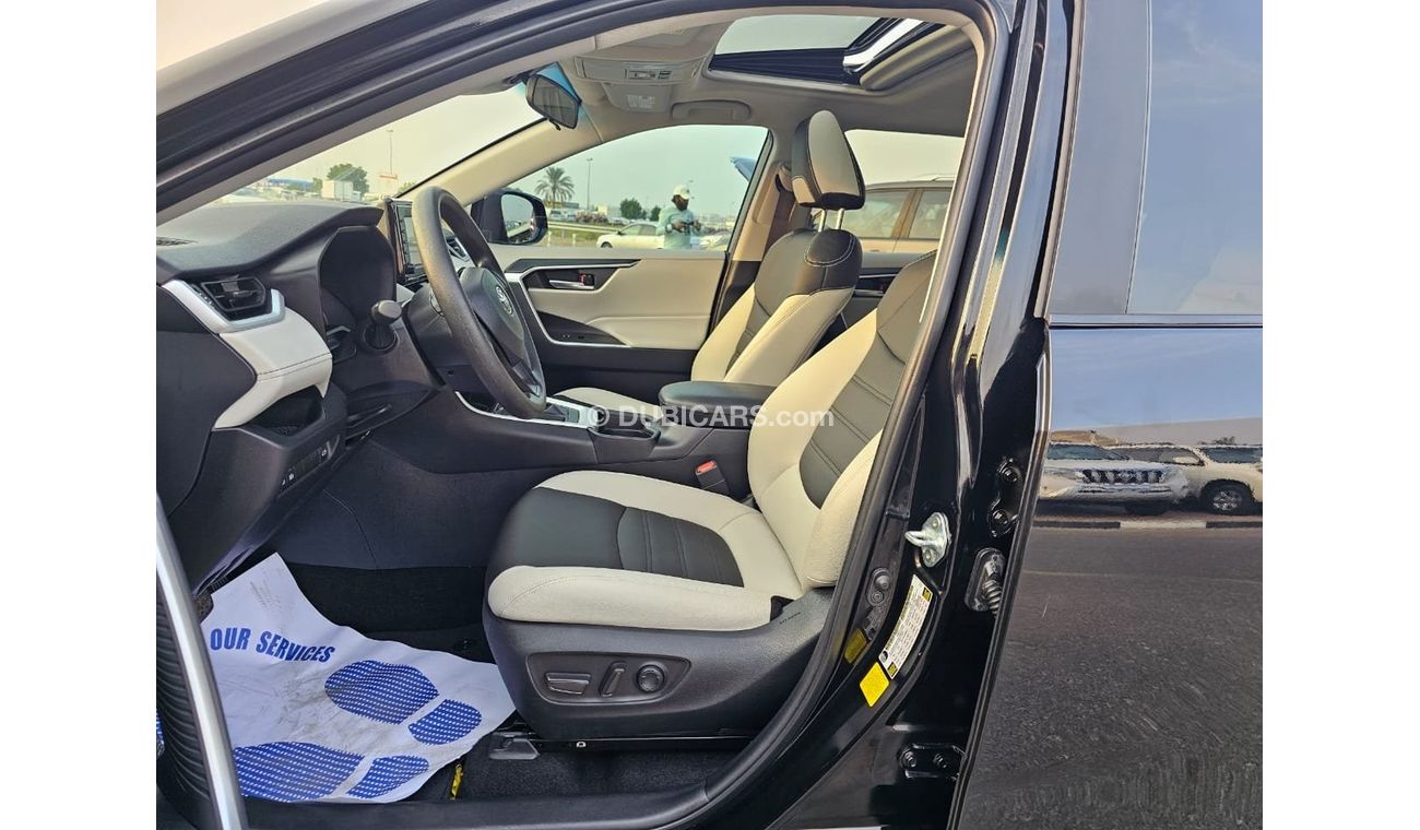 Toyota RAV4 Xle sunroof rear door atumatic