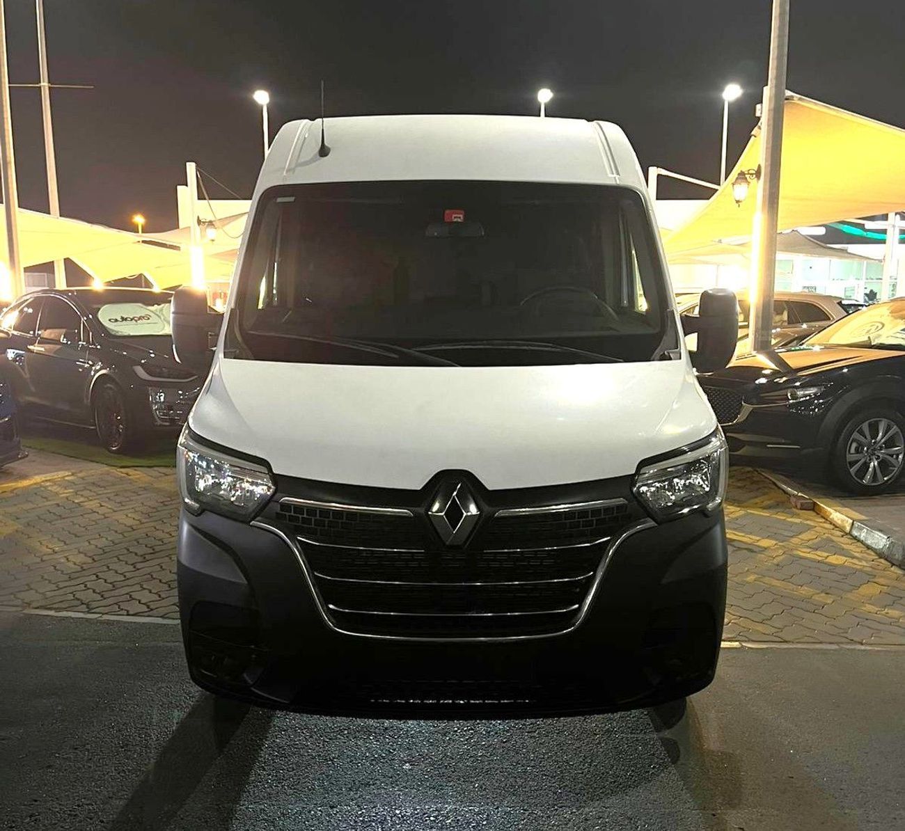 Renault Master EXCELLENT DEAL for our Renault Master ( 2021 Model ) in White Color GCC Specs