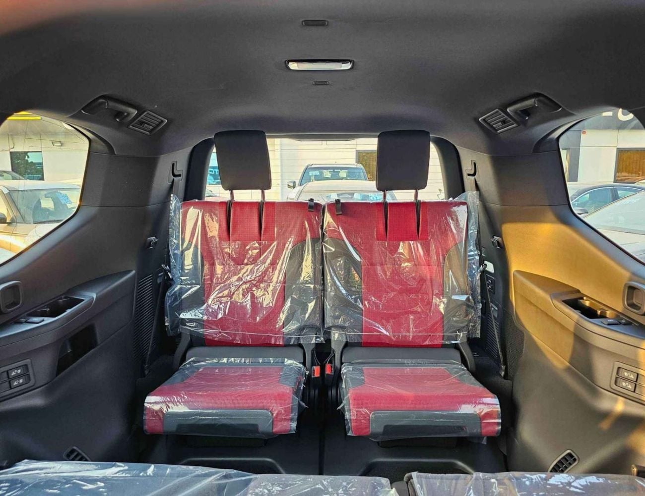 Toyota Land Cruiser VXR 3.3L DIESEL | PWR WITH MEMORY SEATS / HUD / RADAR / JBL SPEAKERS (CODE # LCDVXRHA)