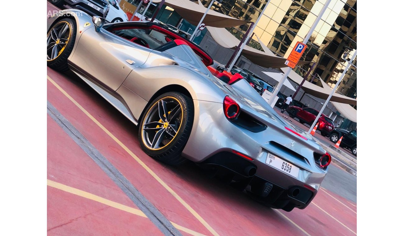 فيراري 488 Spider