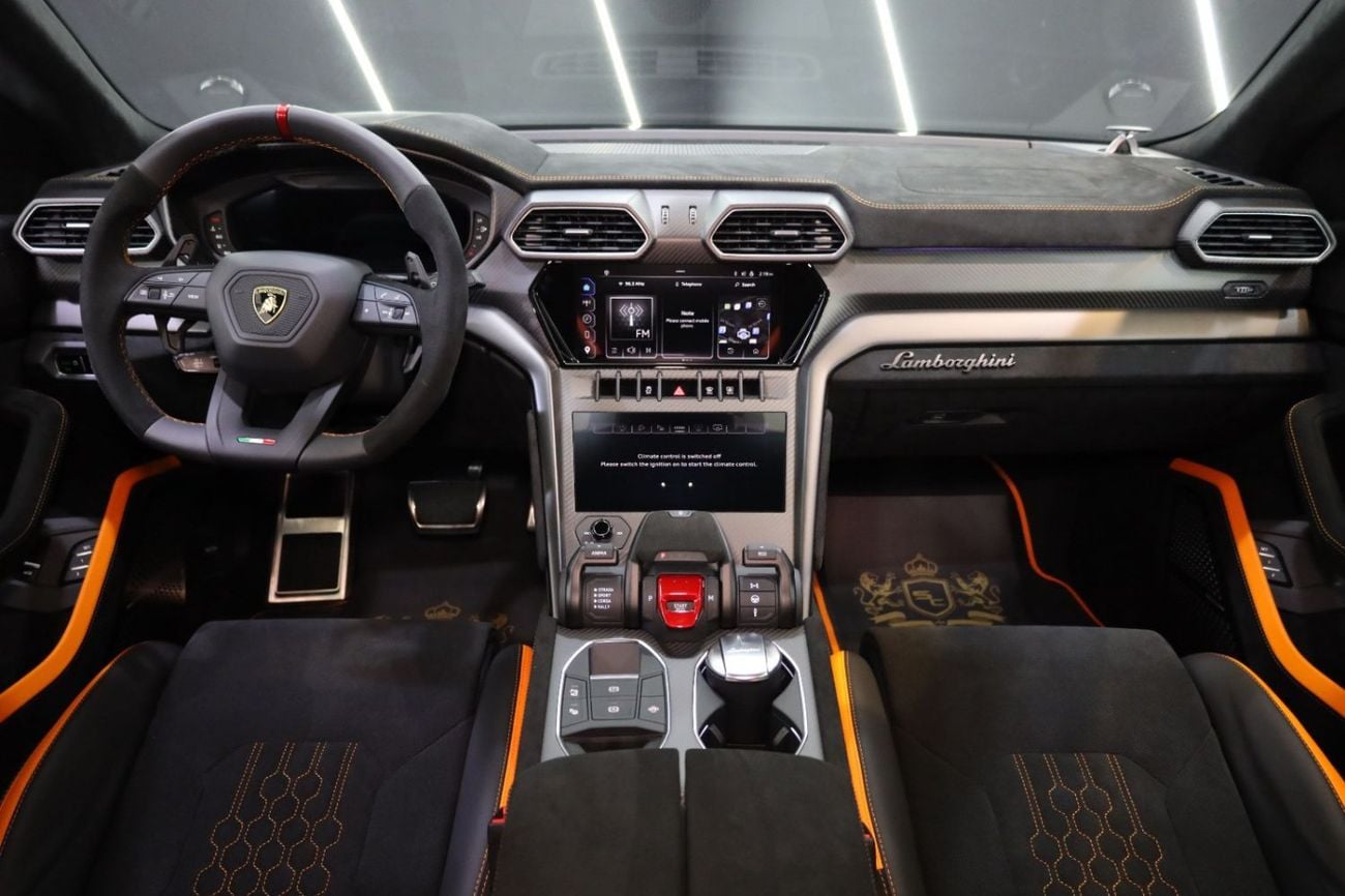 لامبورغيني اوروس 2024 Lamborghini Urus Performante, Full Carbon Fiber Pack, Individual Rear Seats, Dealer Warr + Serv