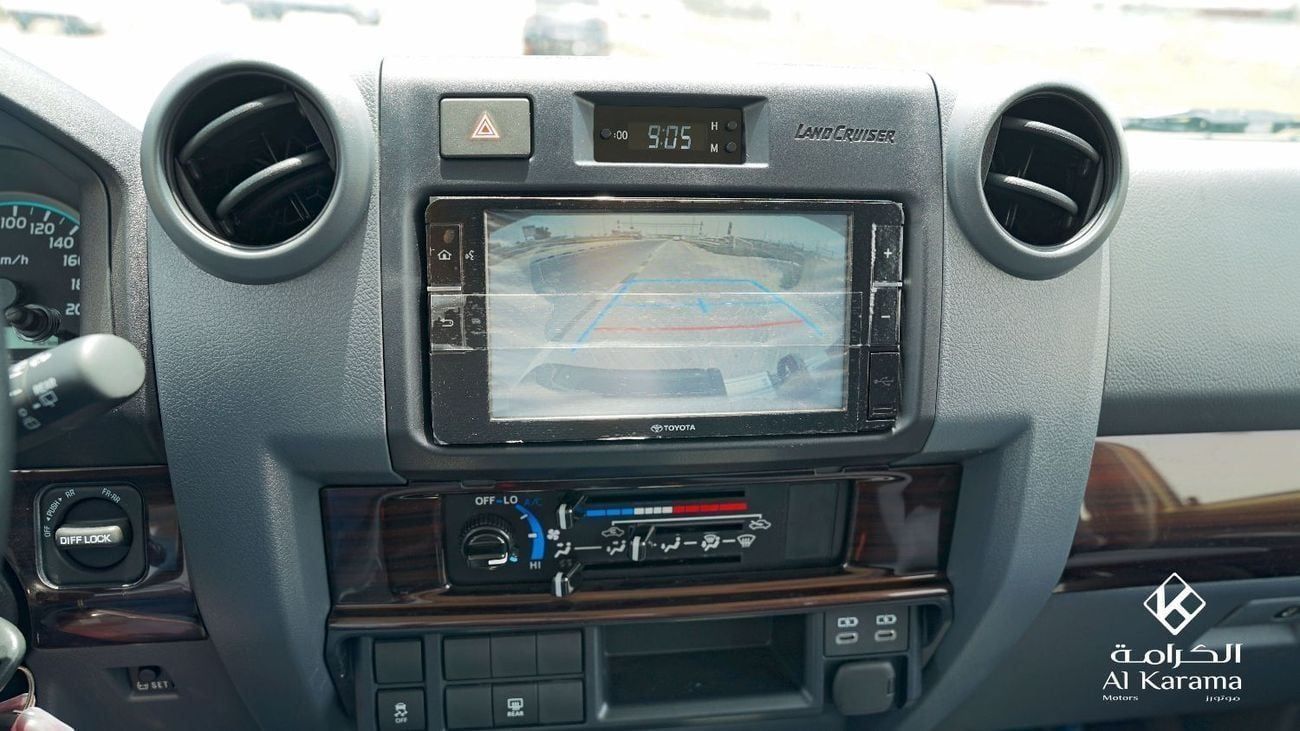 تويوتا لاند كروزر 70 LX | محرك بنزين V6 سعة 4.0 لتر | ضاغط هواء | عجلات ألمنيوم | قفل تفاضلي | كاميرا خلفية