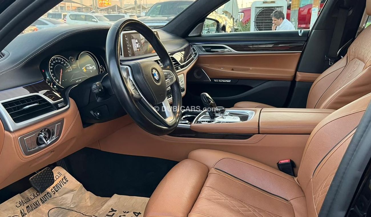 BMW 750Li Full options GCC X drive Dynamic