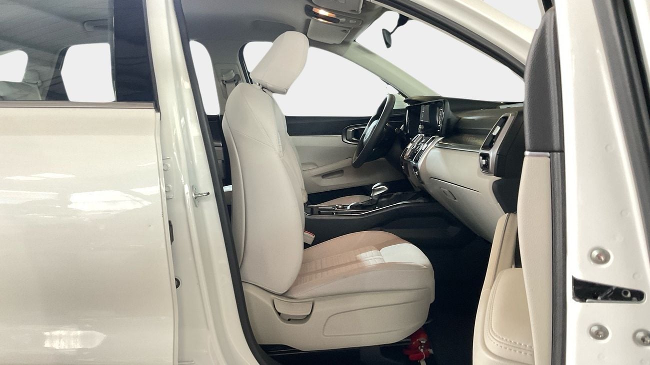 كيا سورينتو 2.5 LX 2WD AUTO | شامل الضمان | 0 ﺪﻔﻋﺓ ﺃﻮﻟﻯ