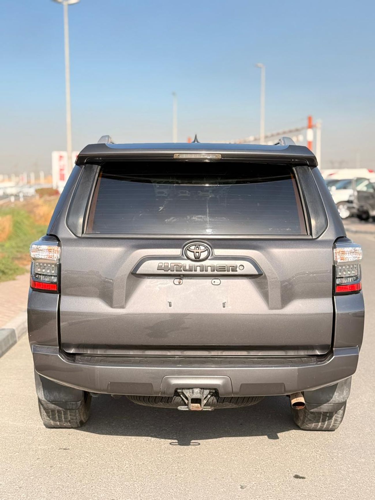 Toyota 4Runner SR5 premium 4WD  7 seater 2016